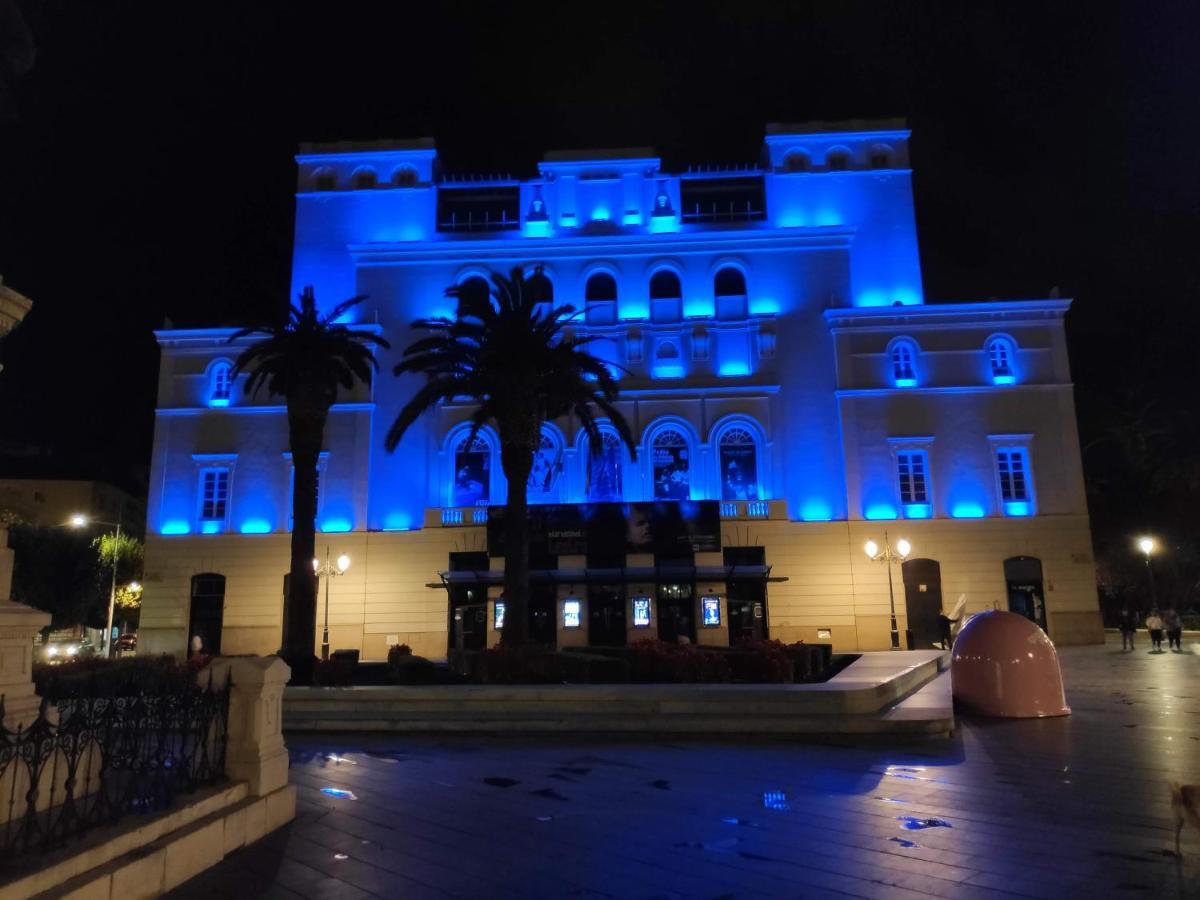 Hostal Niza Badajós Exterior foto